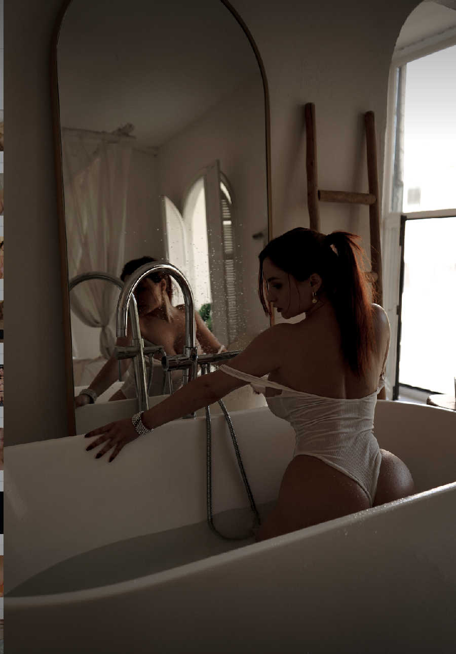 A playful frame from Miranda Faith nude — online in Nanchang