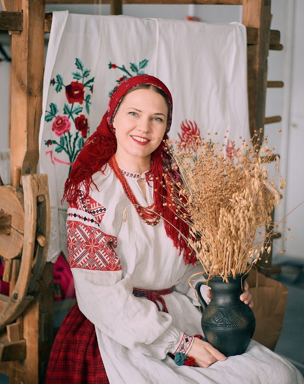 Women in Slavic costumes in Nanchang