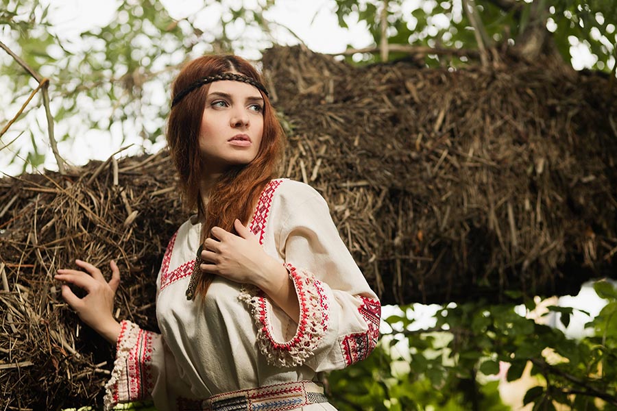 Women in Slavic costumes in Nanchang