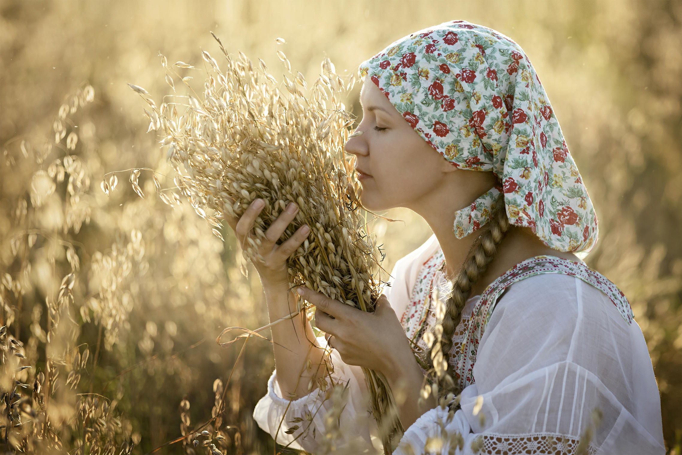 Photo Women in Slavic costumes in Nanchang