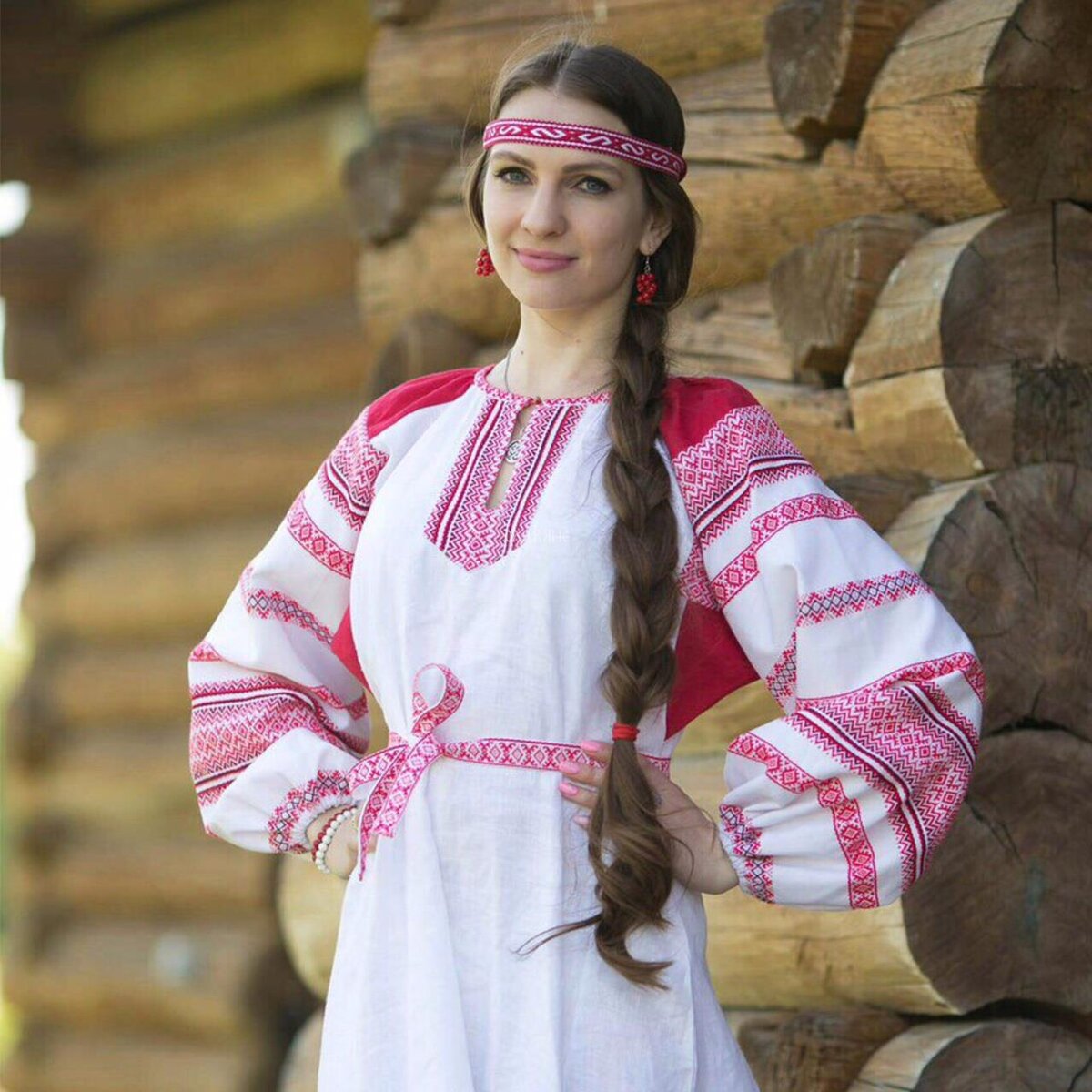 Girls in Slavic costumes in Nanchang