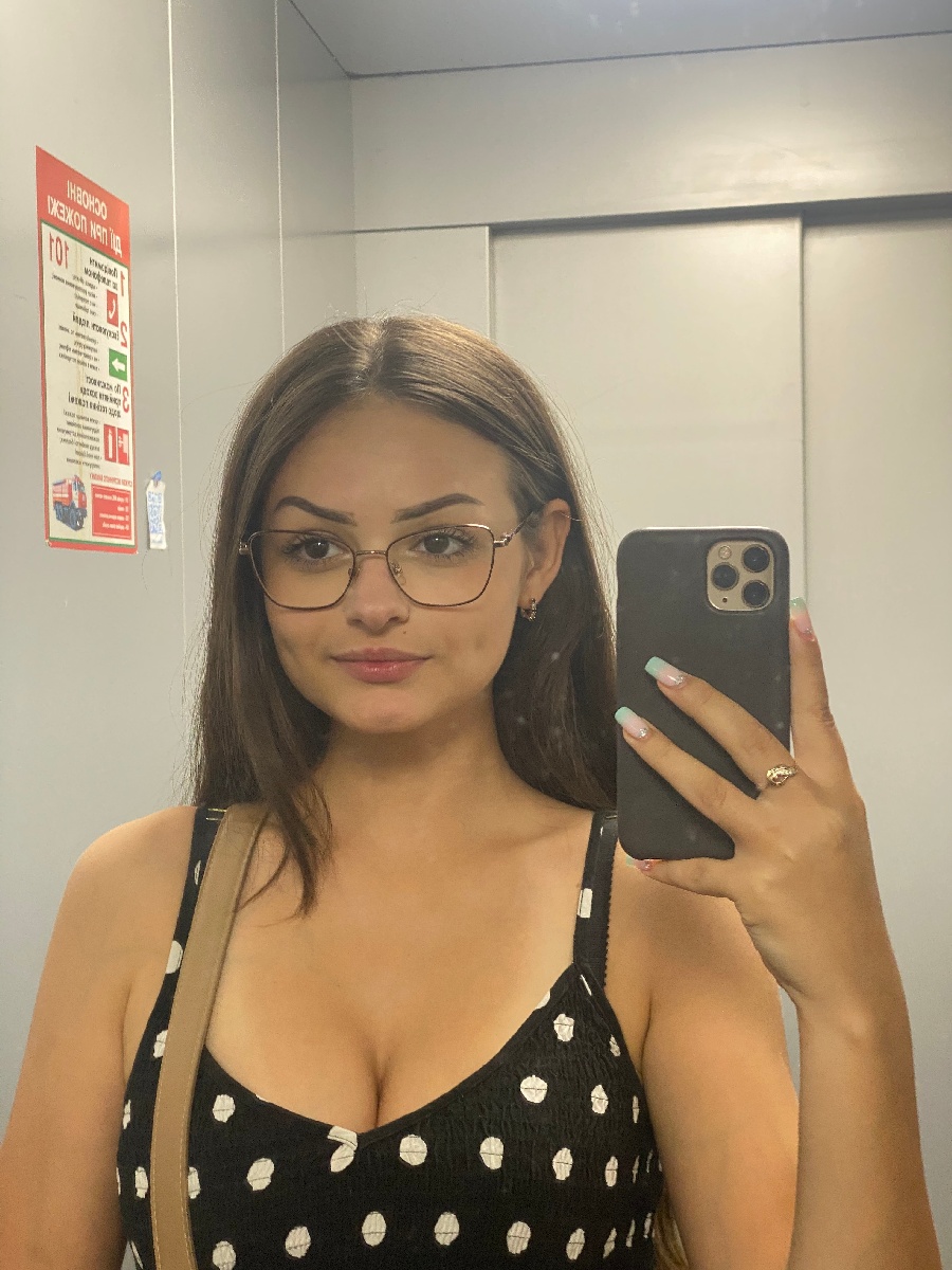 Sexy model Stacy in Nanchang